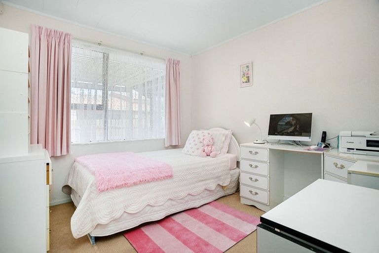 Photo of property in 10 Morning View, Titahi Bay, Porirua, 5022