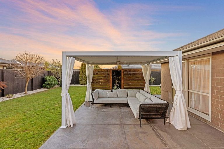 Photo of property in 28 Beachvale Drive, Kaiapoi, 7630