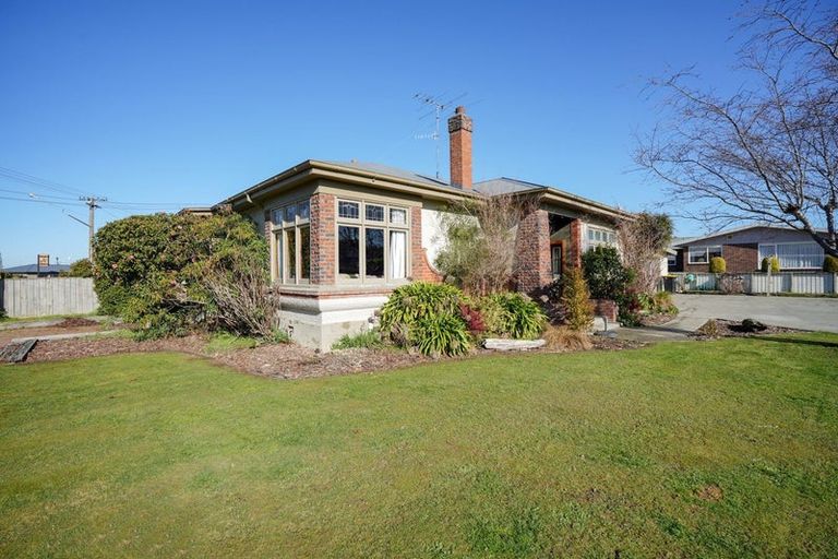 Photo of property in 1 Home Street, Winton, 9720