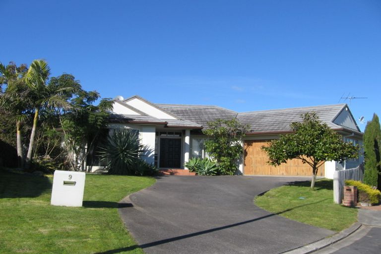 Photo of property in 9 Isaac Place, East Tamaki Heights, Auckland, 2016