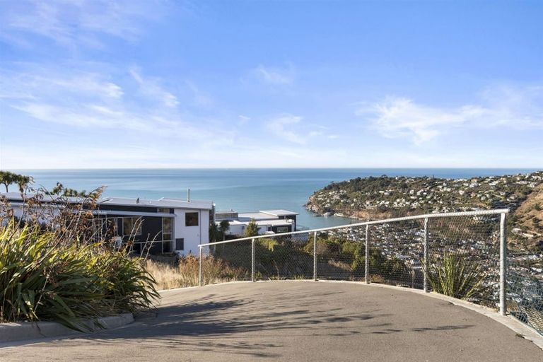 Photo of property in 1 Oxenhope Road, Richmond Hill, Christchurch, 8081