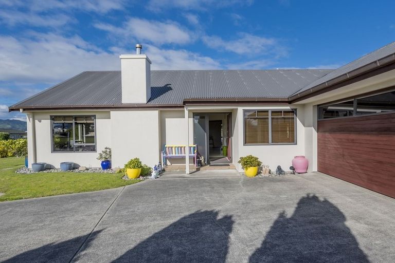 Photo of property in 26 Murray Court, Paraparaumu Beach, Paraparaumu, 5032