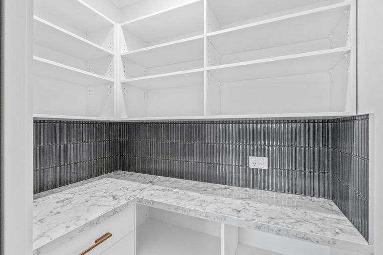 Photo of property in 158 Bartholomew Road, Levin, 5510