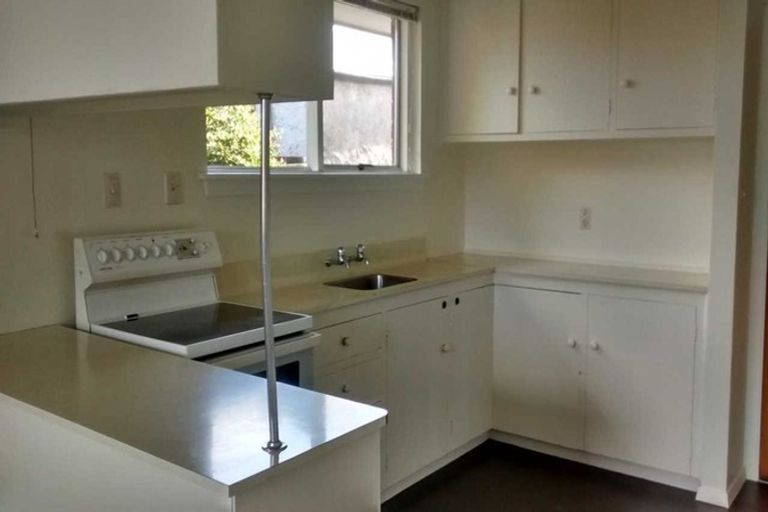 Photo of property in 2/294a Westminster Street, Mairehau, Christchurch, 8013