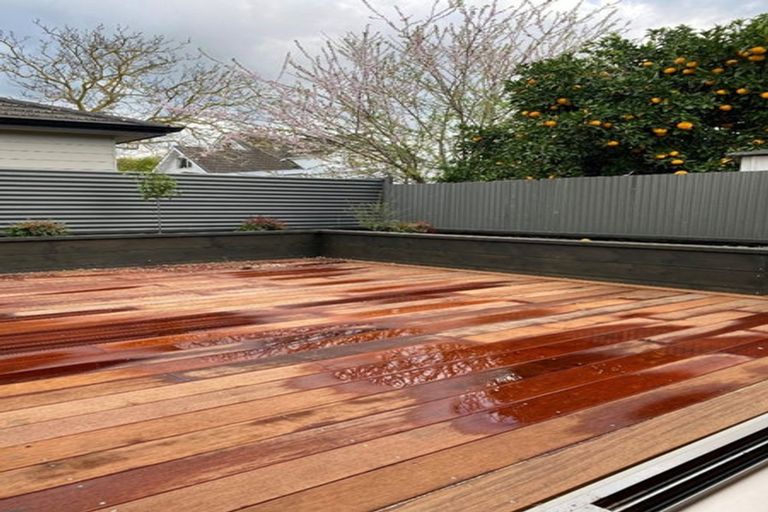 Photo of property in 33a O'dowd Road, Taradale, Napier, 4112