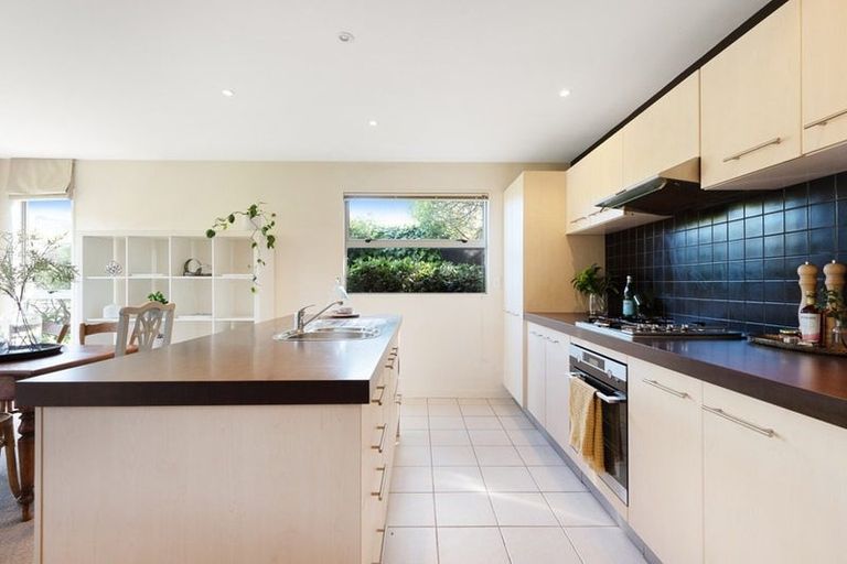 Photo of property in 37b Gloucester Street, Wilton, Wellington, 6012