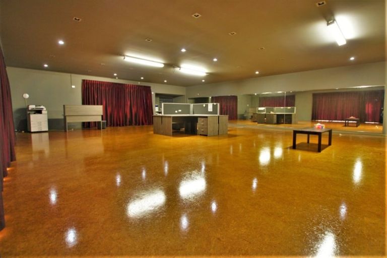 Photo of property in 11 Kinmont Rise, East Tamaki Heights, Auckland, 2016