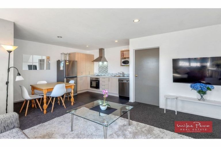Photo of property in 12 Burdale Street, Riccarton, Christchurch, 8011