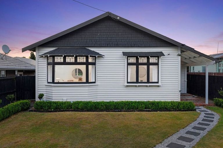 Photo of property in 22 Tower Street, Hornby, Christchurch, 8042