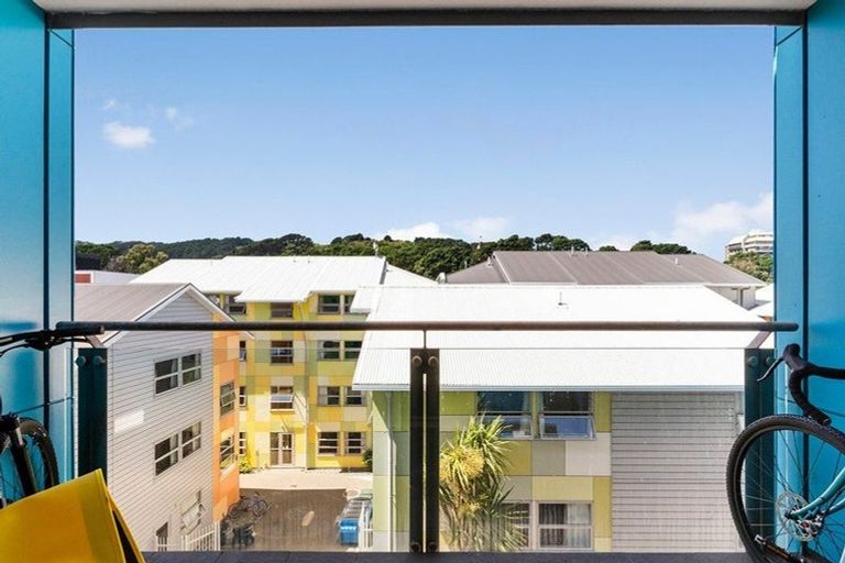 Photo of property in 4b/1 Hanson Street, Mount Cook, Wellington, 6021