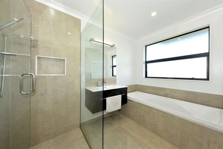 Photo of property in 72 Granite Drive, Rolleston, 7614