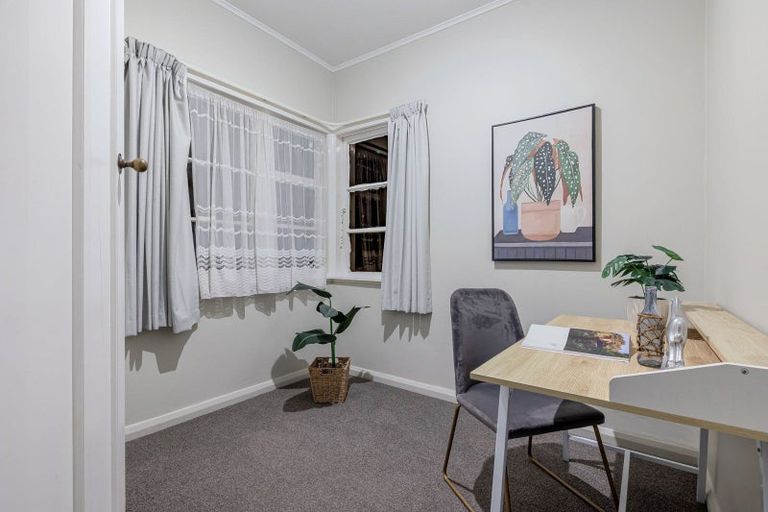 Photo of property in 27 Savage Crescent, West End, Palmerston North, 4412