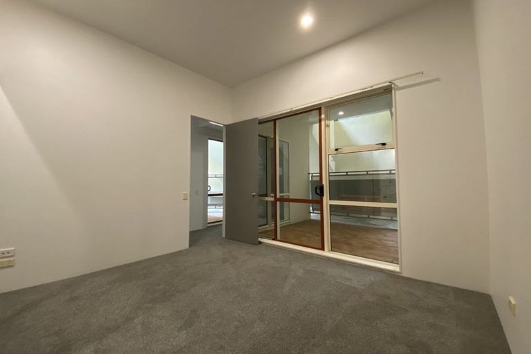 Photo of property in Sirocco Apartments, 405/8u Church Street, Wellington Central, Wellington, 6011