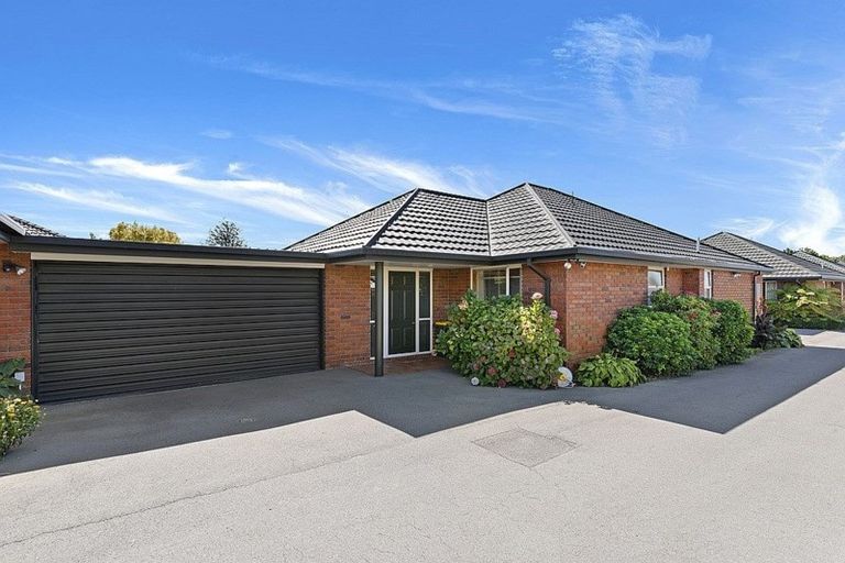 Photo of property in 5/61 Waimairi Road, Upper Riccarton, Christchurch, 8041