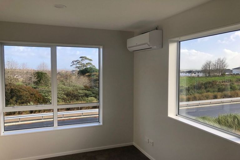 Photo of property in 34 Matahae Drive, Flat Bush, Auckland, 2019