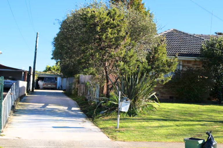 Photo of property in 49 Rosella Road, Mangere East, Auckland, 2024