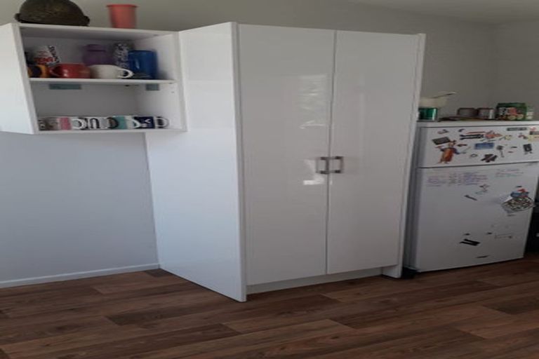 Photo of property in 11 Caroline Street, Mount Victoria, Wellington, 6011