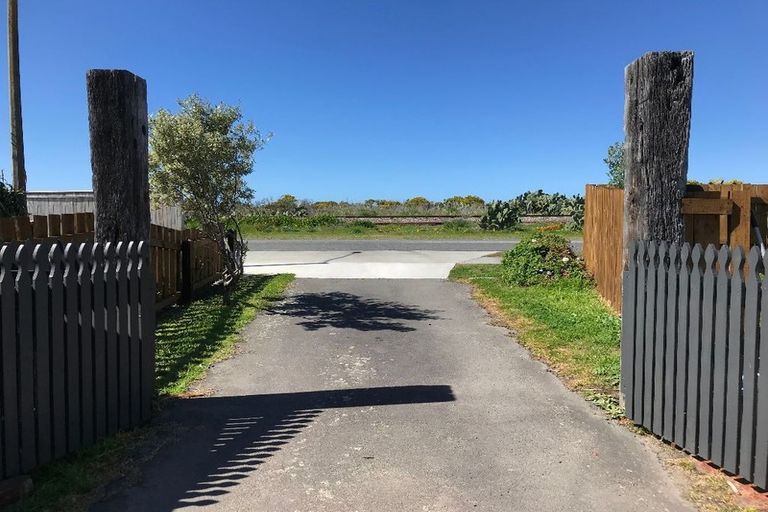 Photo of property in 81 Rogers Road, Bay View, Napier, 4104