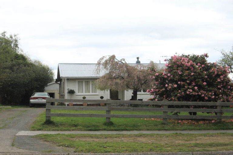 Photo of property in 37 Wheretia Street, Taupo, 3330