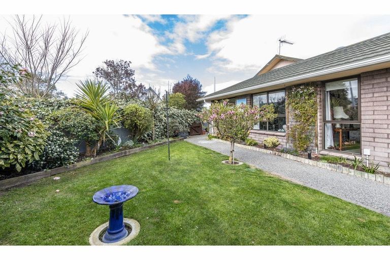 Photo of property in 9a Hegan Place, Rangiora, 7400