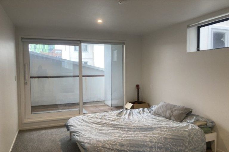 Photo of property in 2/32 Martin Square, Te Aro, Wellington, 6011