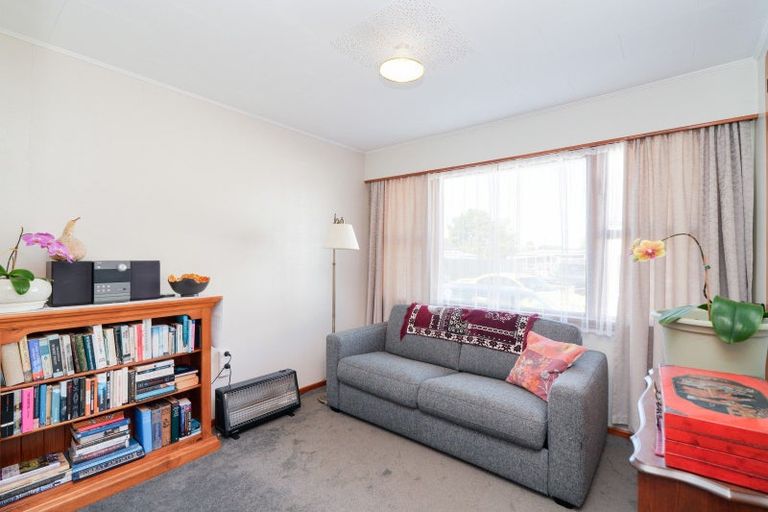 Photo of property in 17 Highfield Terrace, Newfield, Invercargill, 9812