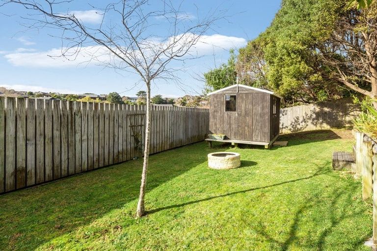Photo of property in 19 Shackle Lane, Whitby, Porirua, 5024