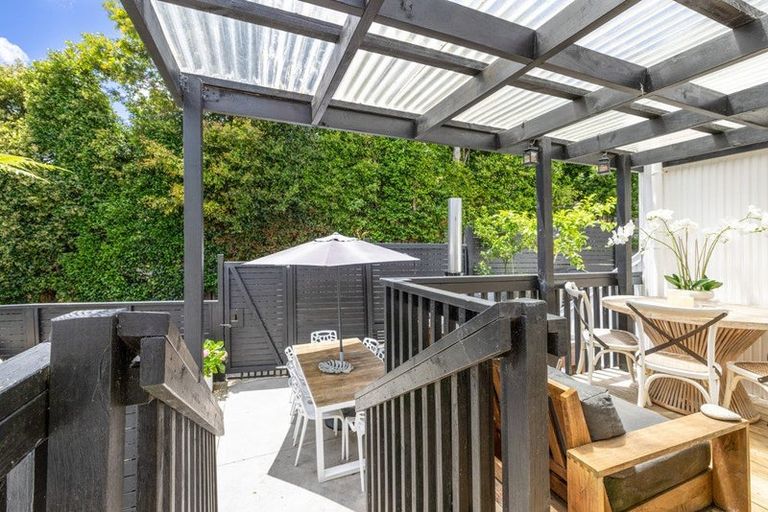Photo of property in 1/35 Newhaven Terrace, Mairangi Bay, Auckland, 0630