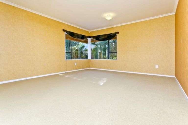 Photo of property in 16 Adelphi Place, Albany, Auckland, 0632