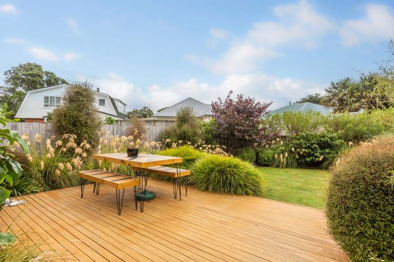 Photo of property in 225 Riverside Drive, Waterloo, Lower Hutt, 5011