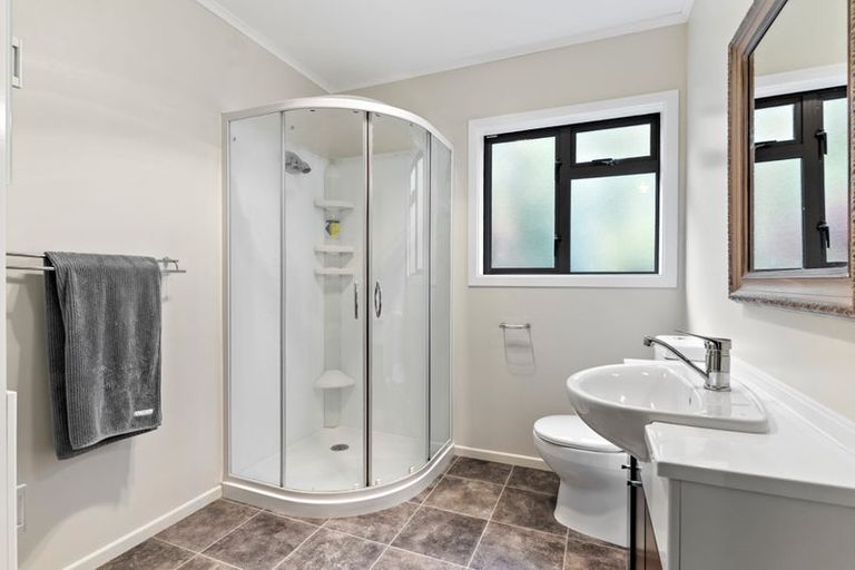 Photo of property in 38 Montgomery Avenue, Karori, Wellington, 6012