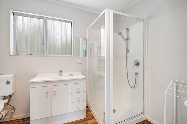 Photo of property in 69a Pipitiwai Drive, Helensville, Kaukapakapa, 0871