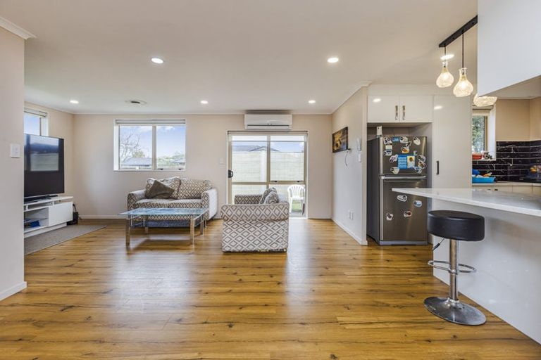 Photo of property in 7 Scotts Field Drive, Takanini, 2112