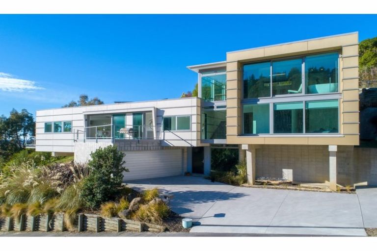 Photo of property in 1 Stonehaven Terrace, Hillsborough, Christchurch, 8022