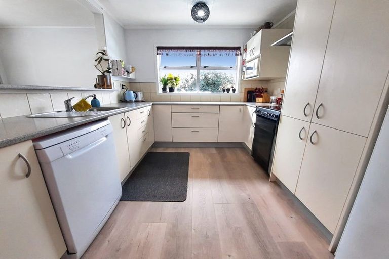 Photo of property in 23 Te Iwiheke Place, Turangi, 3334
