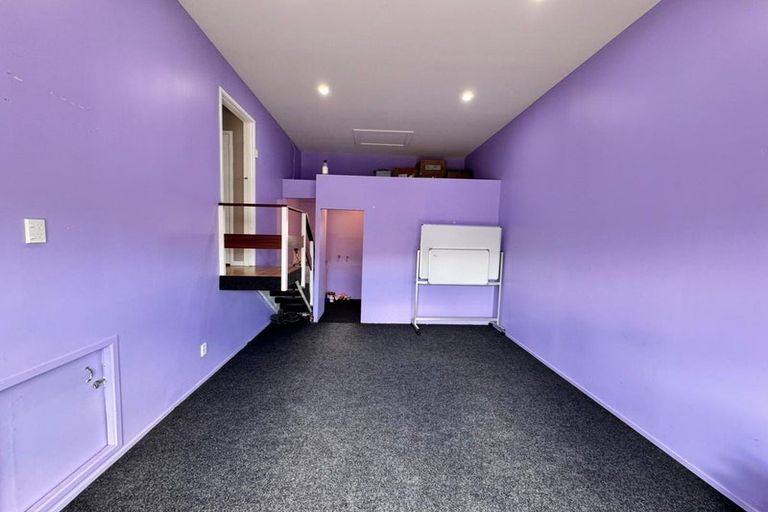 Photo of property in 1/149 View Road, Sunnyvale, Auckland, 0612