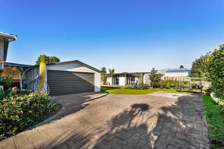 Photo of property in 81 One Tree Point Road, One Tree Point, 0118