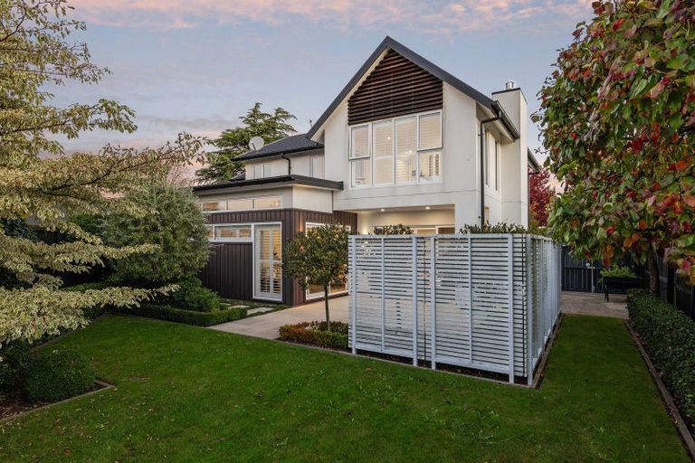 Photo of property in 128 Fendalton Road, Fendalton, Christchurch, 8052