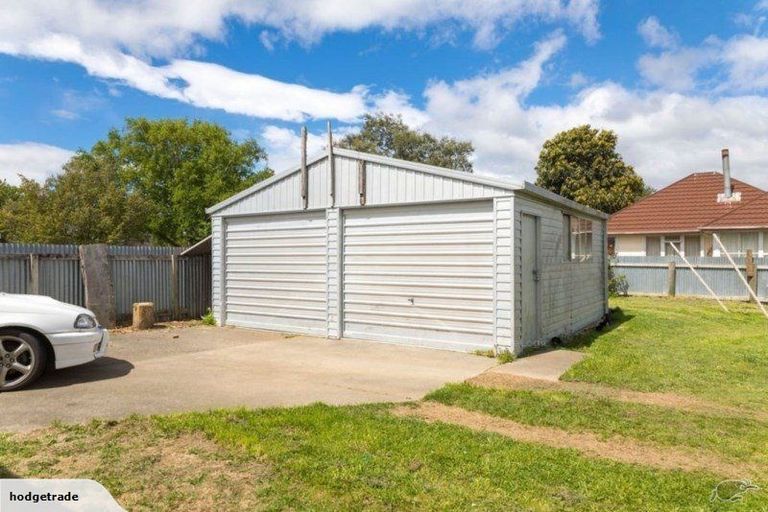 Photo of property in 31 James Street, Dannevirke, 4930