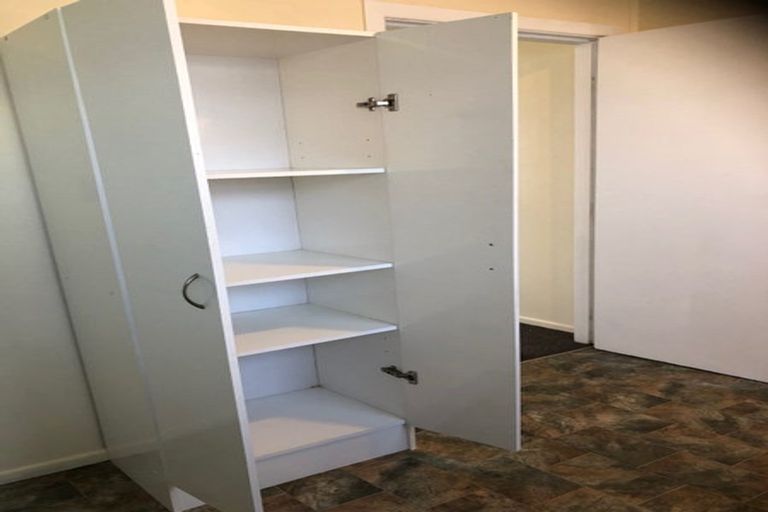 Photo of property in Shakespeare Flats, 8/48 Merton Street, Trentham, Upper Hutt, 5018