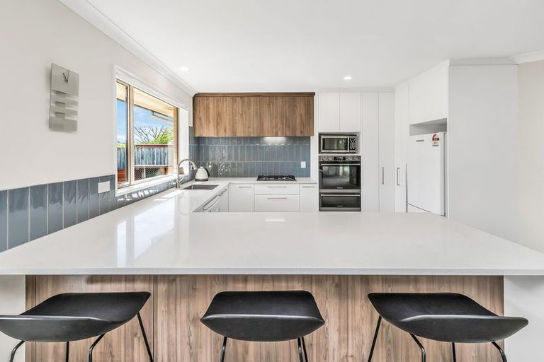 Photo of property in 18 Glenwood Drive, Prebbleton, 7604