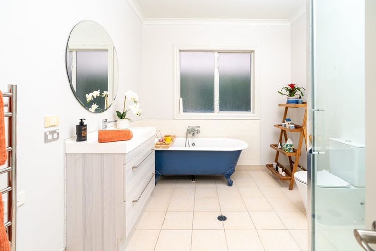 Photo of property in 358 Ngarara Road, Waikanae, 5391