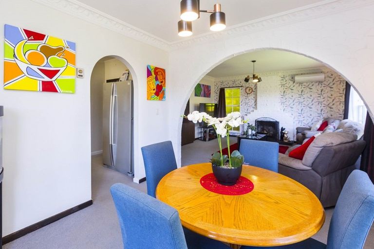Photo of property in 3 Lord Street, Stokes Valley, Lower Hutt, 5019