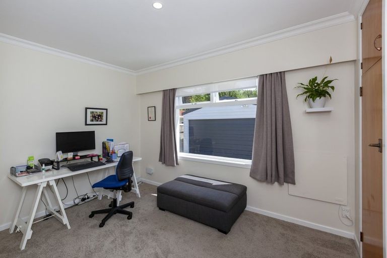 Photo of property in 14 Leybourne Avenue, Waikanae, 5036