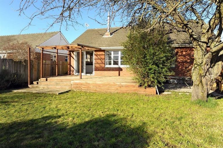 Photo of property in 28 Avro Crescent, Hornby, Christchurch, 8042