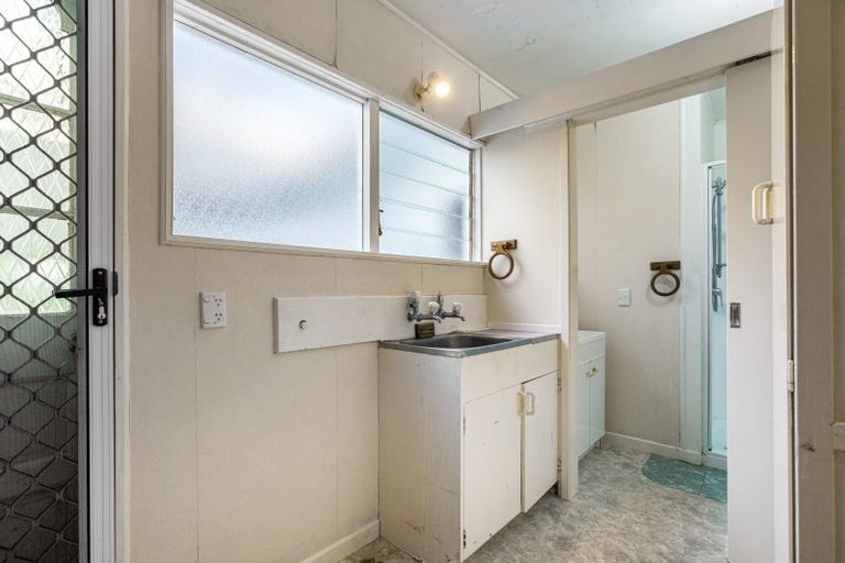 Photo of property in 224 Glengarry Road, Glen Eden, Auckland, 0602