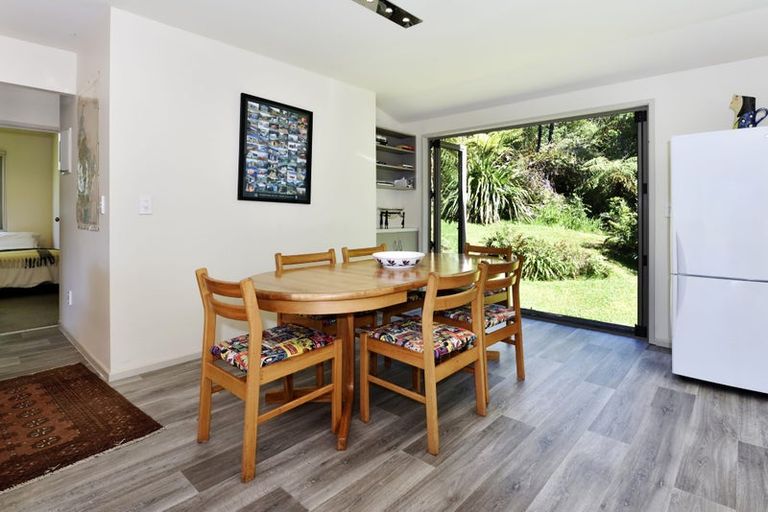 Photo of property in 3215 Archers Road, Tennyson Inlet, 7195