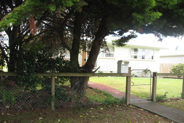 Photo of property in 13 Jupiter Street, Rosehill, Papakura, 2113