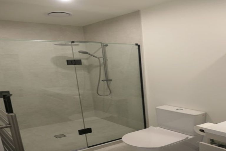 Photo of property in 8/2 Marlborough Crescent, Hobsonville, Auckland, 0616