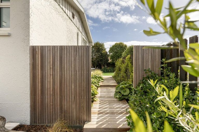 Photo of property in 13 Tupaea Place, Otumoetai, Tauranga, 3110